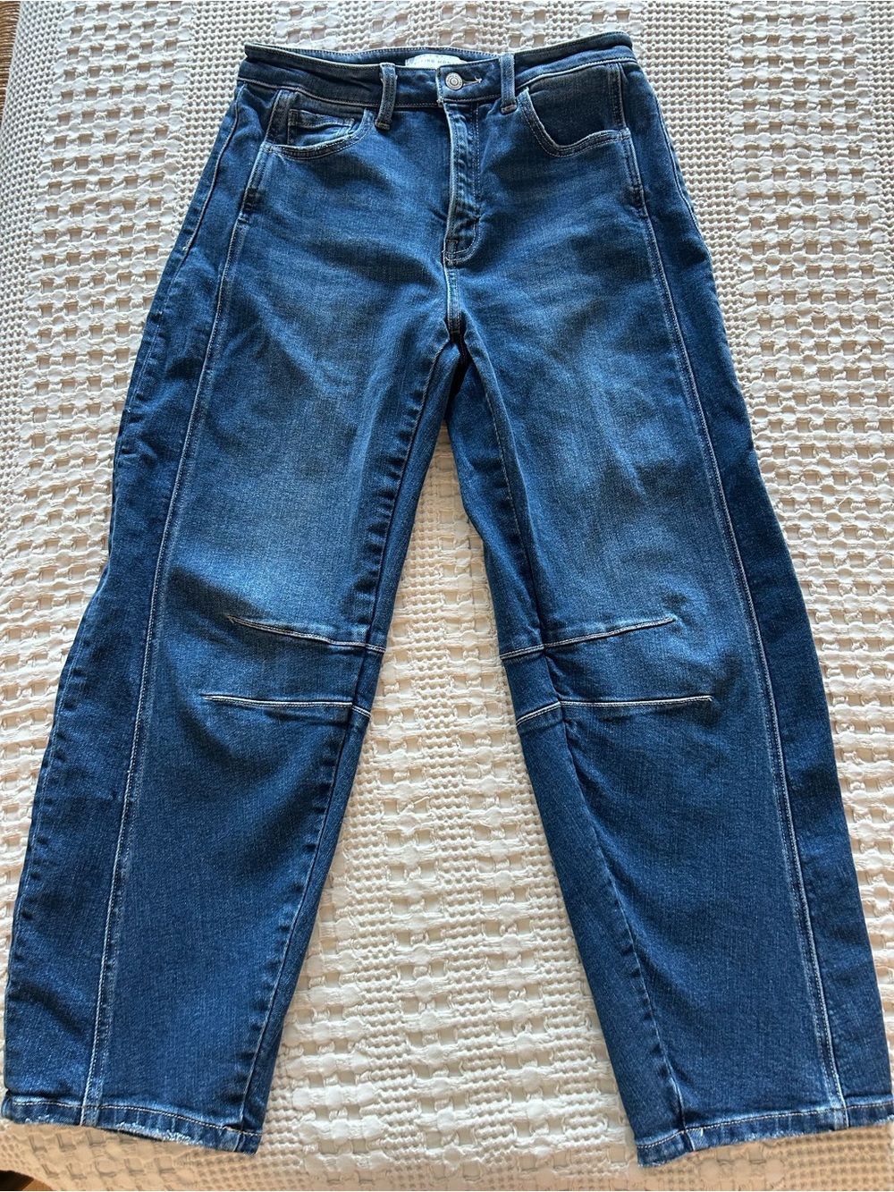 Flying monkey size 28 barrel jeans